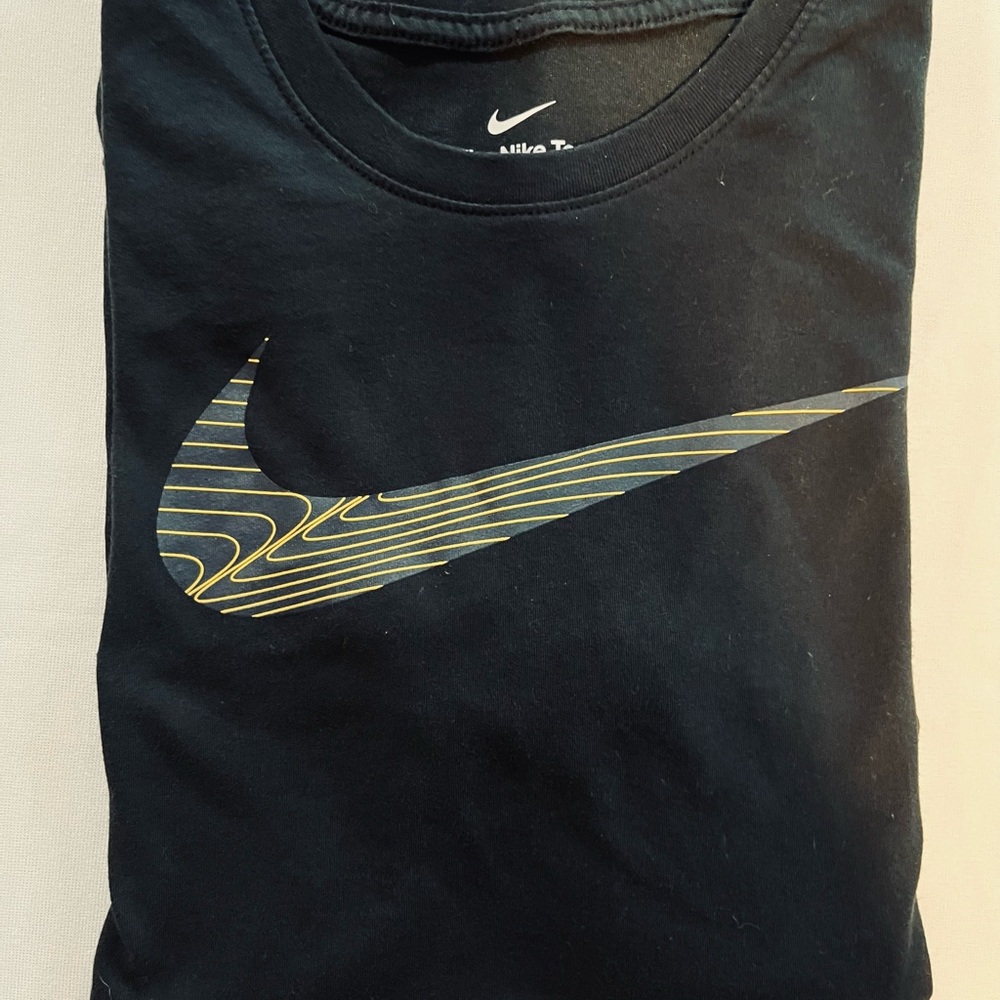 Nike Dri-Fit Black Tee Gold Swoosh Men’s Small Moisture Wicking
